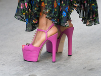 Salma Hayek Feet Pics