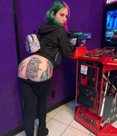 Pineapple Princess Nude Snaps