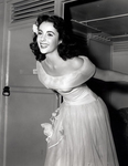Elizabeth Taylor Sexy Vintage Photos