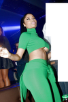 Nicki Minaj Booty & Legs Pics
