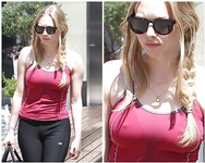 Amanda Seyfried Nude & Sexy Pics