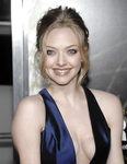 Amanda Seyfried Nude & Sexy Pics