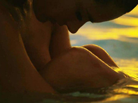 Alessandra Ambrosio Collezione Nuda