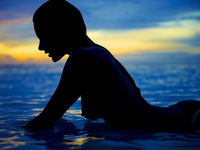 Alessandra Ambrosio Collezione Nuda