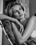 Foto di Edita Vilkeviciute Nuda su Unconditional Magazine