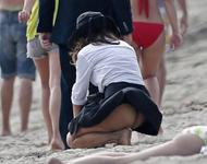 Salma Hayek Nude & Sexy Pics