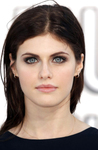 Alexandra Daddario Nude & Sexy Photos