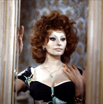 Sophia Loren Naked & Sexy Vintage Photos