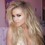 Carmen Electra Nude & Sexy Pics