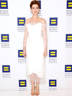 Anne Hathaway Feet Pics