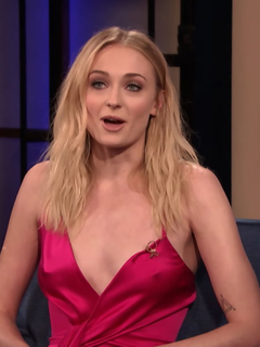SOPHIE TURNER POKIES Conan O’Brien Show