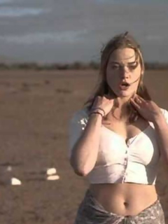 Kate Winslet Nude & Sexy Stills