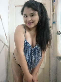 Putita piernona en fotos