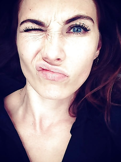 Carice Van Houten Nude & Sexy Pics