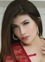 Nickie Ashen