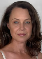 Sara Ellis Holland