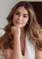 Laura Spoya