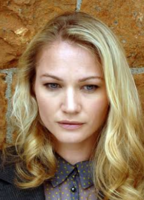 Carrie Colak