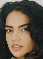 Leslie Lluvet
