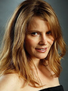Jennifer Jason Leigh