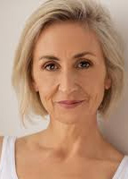Renee Lyons