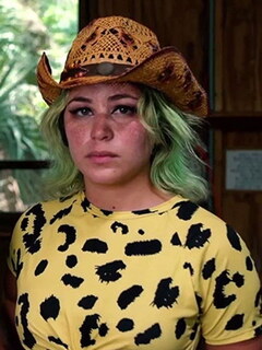 Sushii Xhyvette Holder