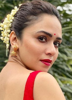 Amruta Khanvilkar