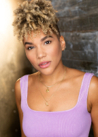 Emmy Raver-lampman