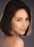 Yamile Leon