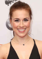 Sarah Tkotsch
