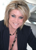 Joyce De Troch