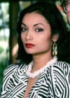 Shakira Caine