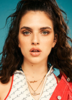 Mae Muller