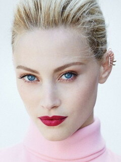 Sarah Gadon
