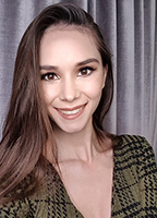 Leona Mia