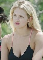 Claudia Lee