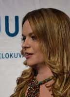 Elina Knihtila