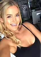 Elle Knox