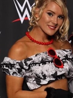 Lacey Evans