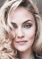 Elena Carriere