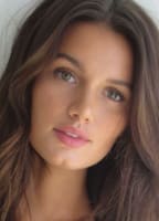 Hailey Outland