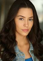 Alexxis Lemire