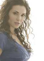 Laura Mennell