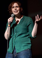Vanessa Bayer