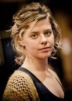 Maaike Neuville