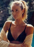 Kelly Lynch