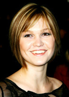 Julia Stiles