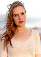 Victoria Thaine