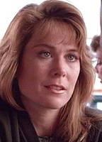 Roxanne Hart