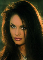 Leslie Glass